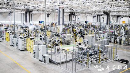 在智慧工廠里造“聰明的車(chē)” 中國(guó)車(chē)谷聞“G”起舞，網(wǎng)絡(luò)科技研發(fā)驅(qū)動(dòng)未來(lái)